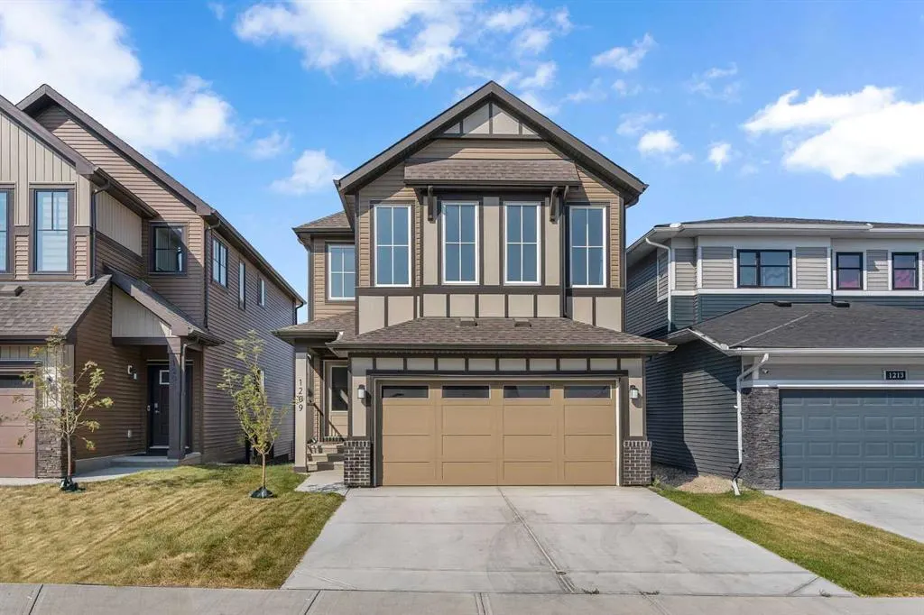 1209 Chinook Gate Bay SW