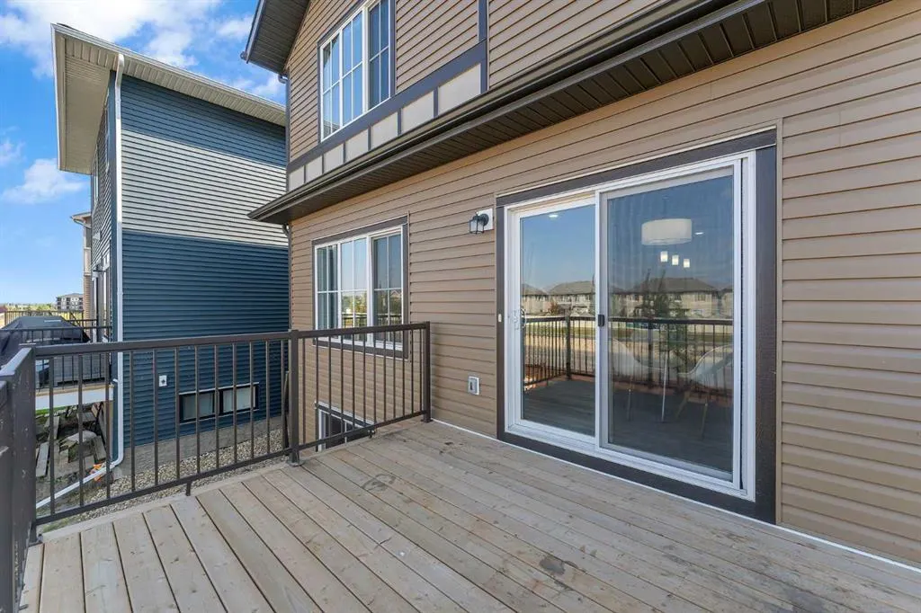 1209 Chinook Gate Bay SW