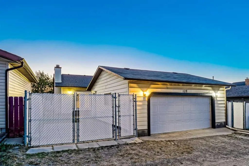 128 Bermuda Drive NW