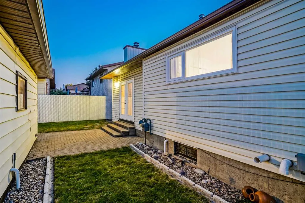 128 Bermuda Drive NW