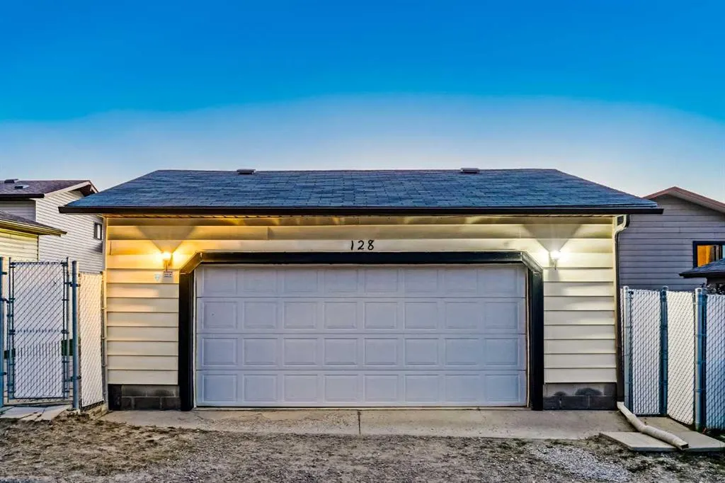 128 Bermuda Drive NW