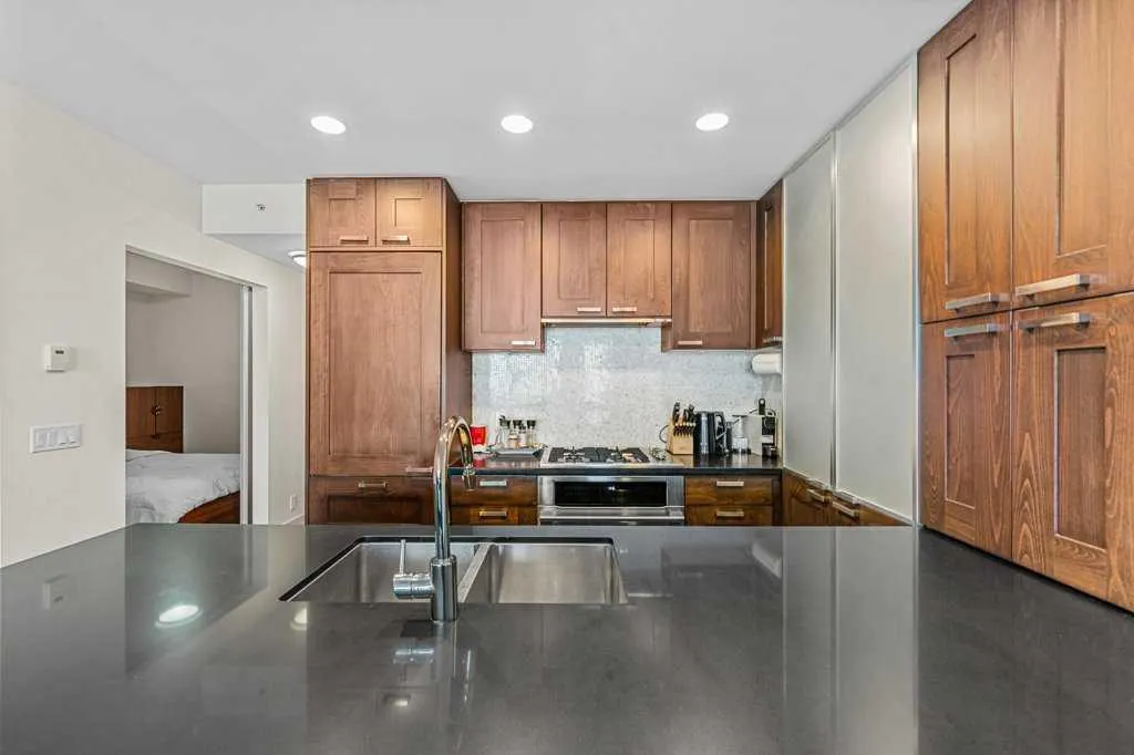 222 Riverfront Avenue SW, #812