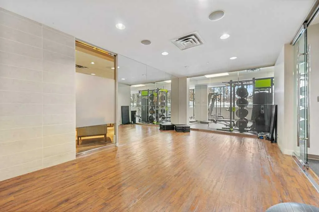 222 Riverfront Avenue SW, #812