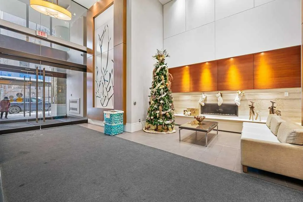 222 Riverfront Avenue SW, #812