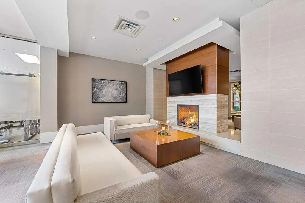 222 Riverfront Avenue SW, #812
