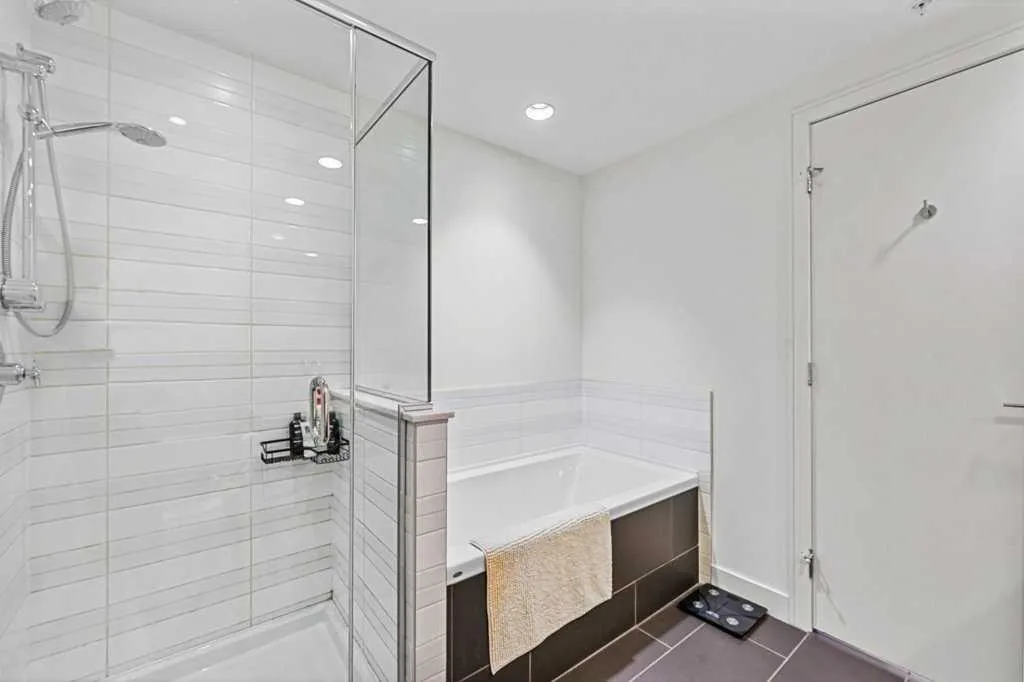 222 Riverfront Avenue SW, #812