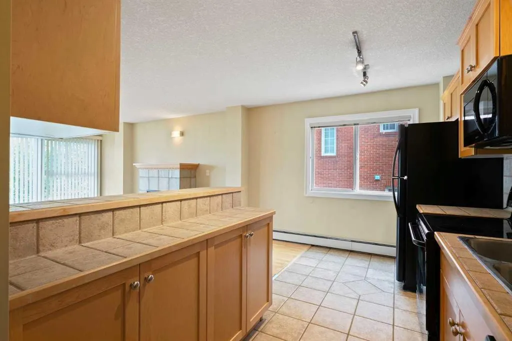 920 Royal Avenue SW, #204