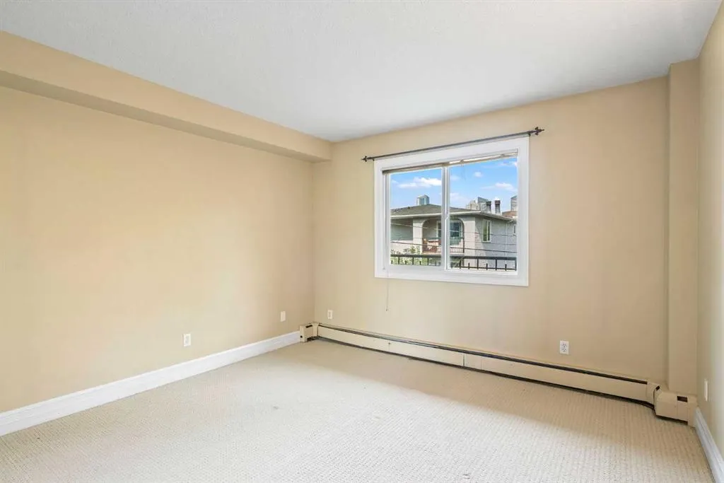920 Royal Avenue SW, #204