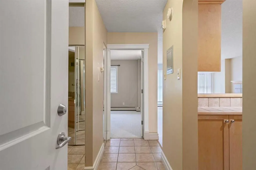 920 Royal Avenue SW, #204