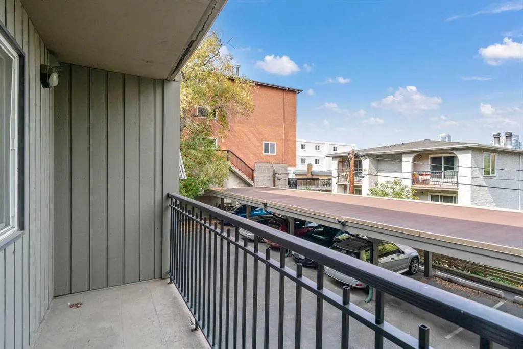 920 Royal Avenue SW, #204