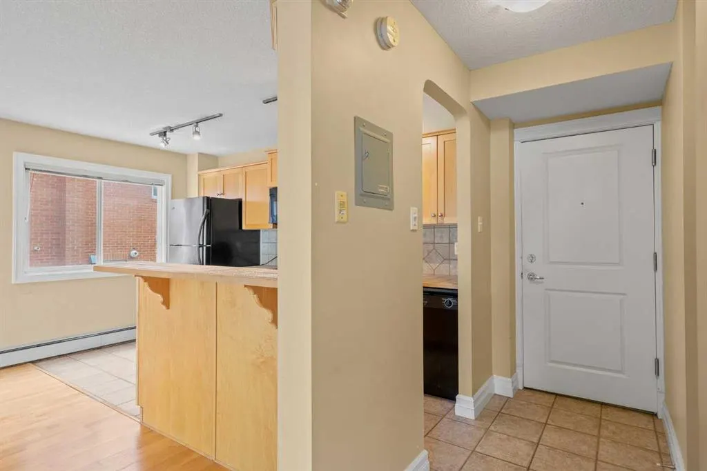 920 Royal Avenue SW, #204