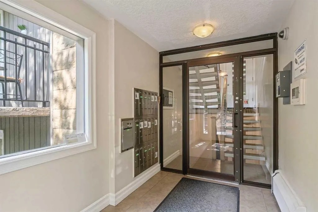 920 Royal Avenue SW, #204