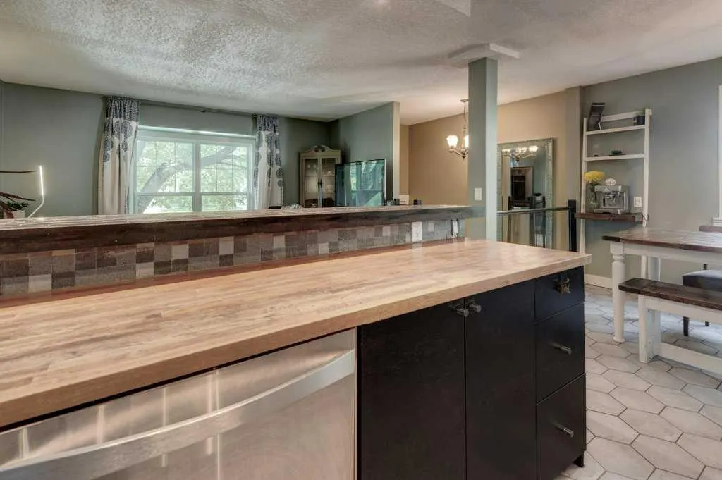 39 Shawglen Place SW