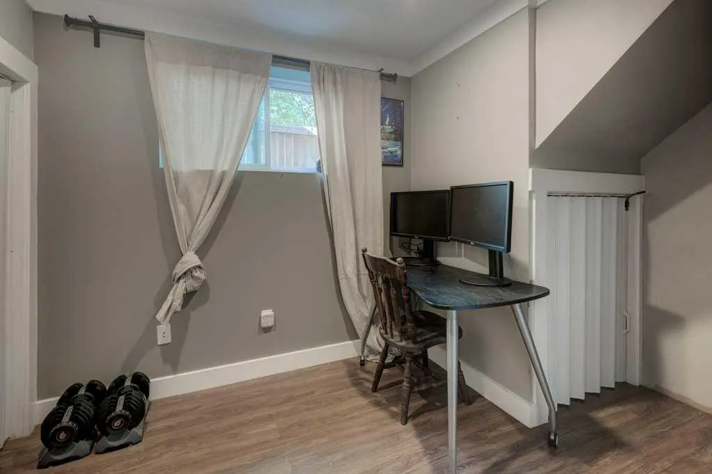 39 Shawglen Place SW