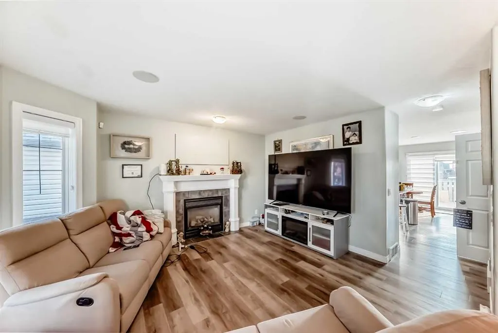 59 Tarington Way NE