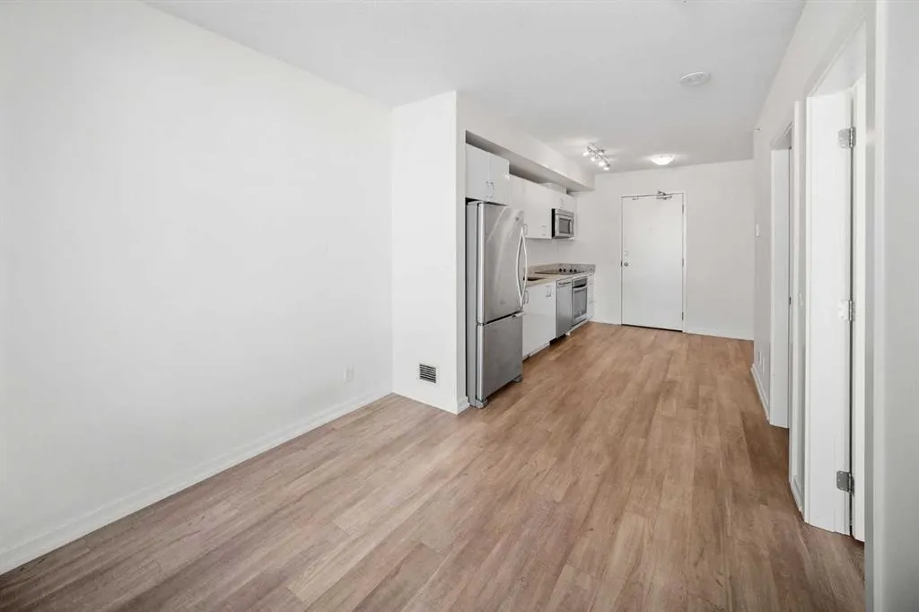450 8 Avenue SE, #805