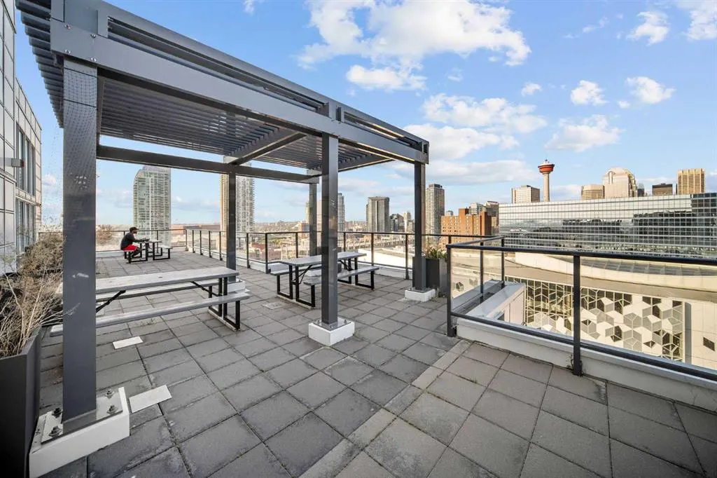 450 8 Avenue SE, #805