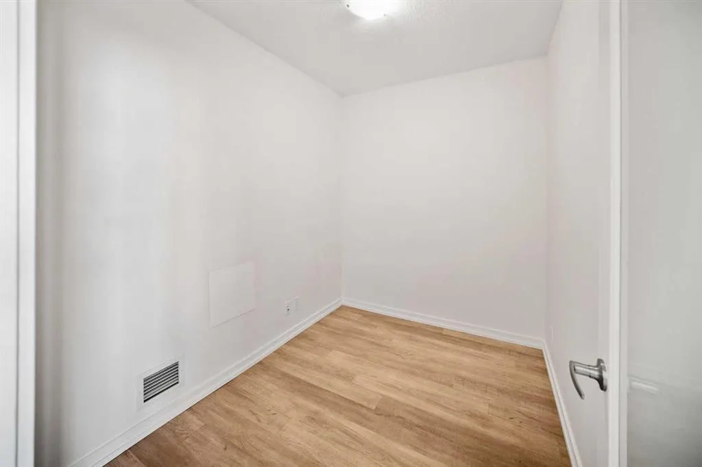450 8 Avenue SE, #805