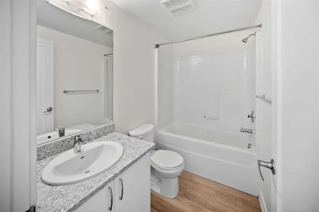 450 8 Avenue SE, #805