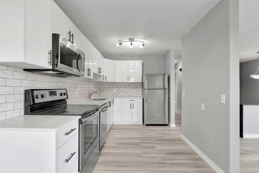 224 Pensville Close SE