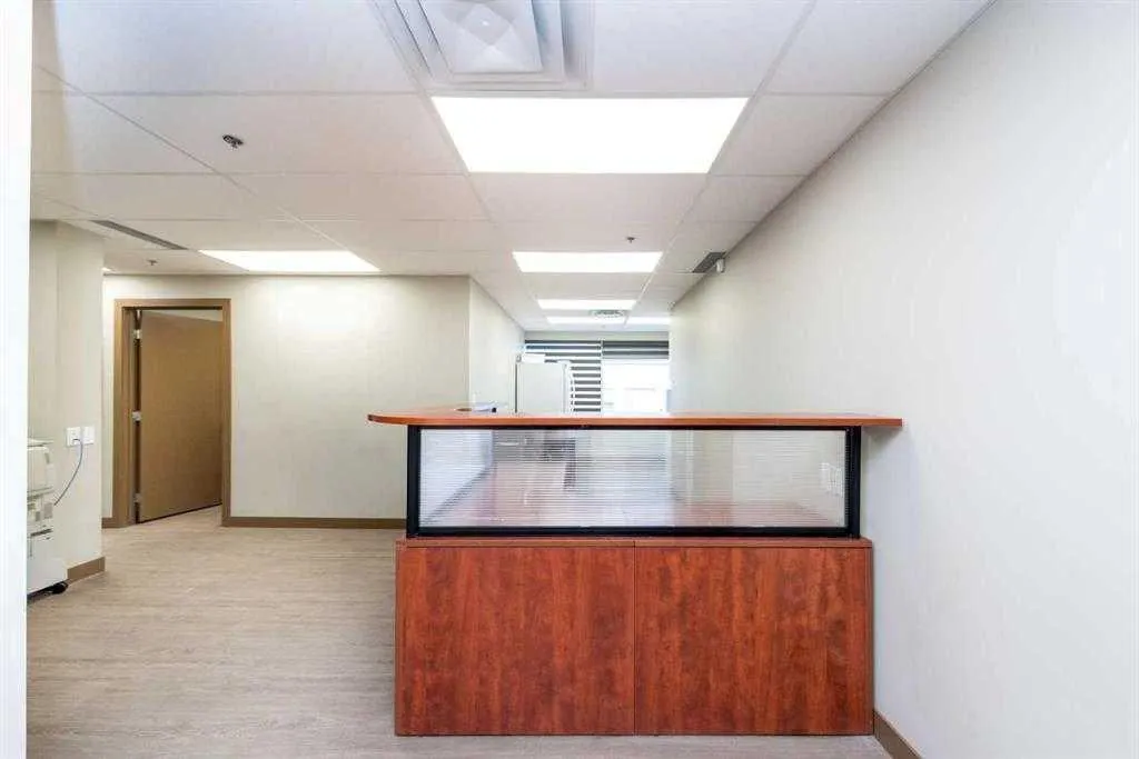 10985 38 Street NE, #103,105