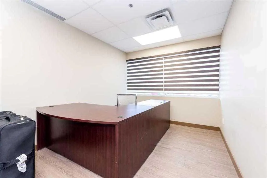 10985 38 Street NE, #103,105