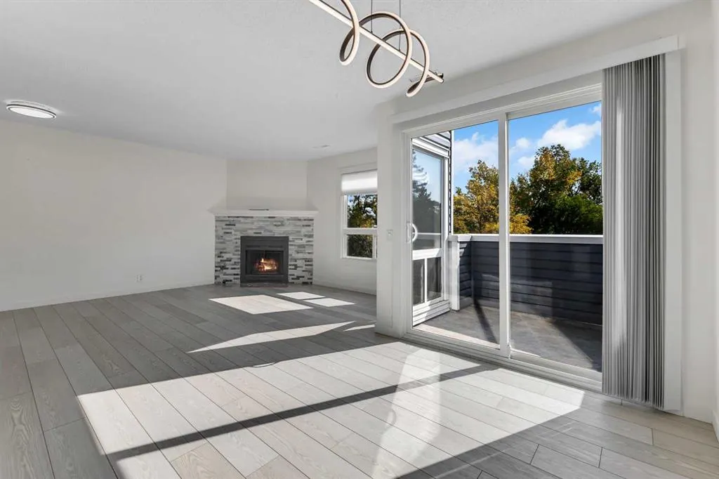 200 Shawnessy Drive SW, #14