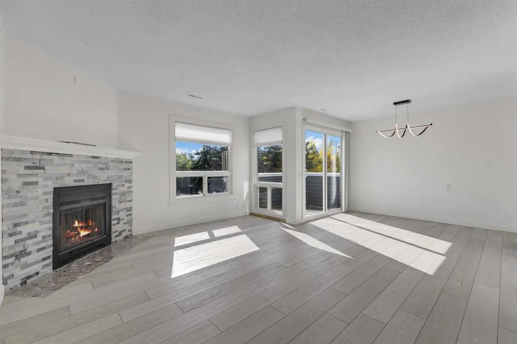 200 Shawnessy Drive SW, #14