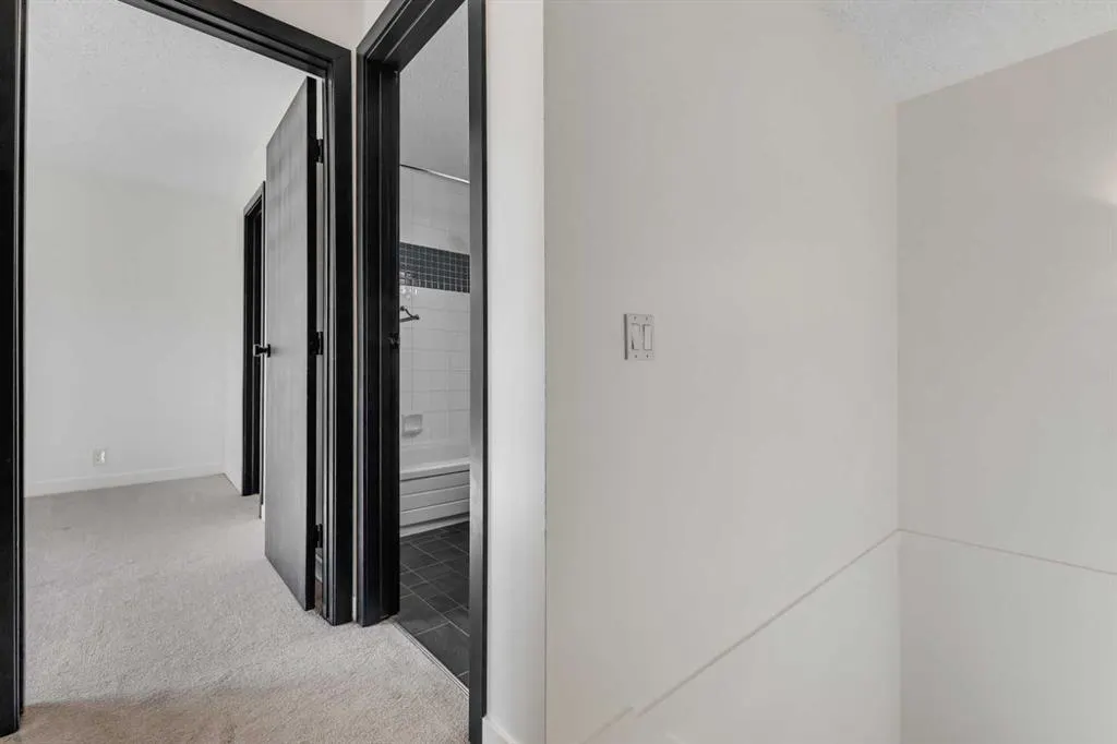 200 Shawnessy Drive SW, #14