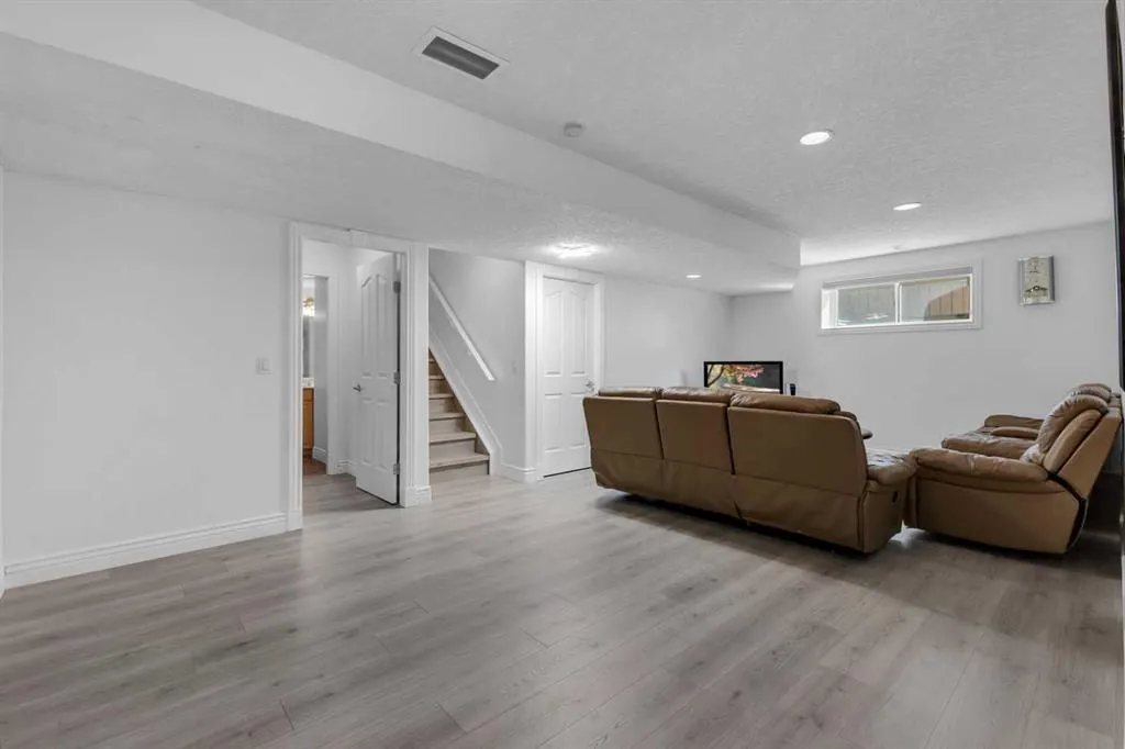 173 Panamount Green NW