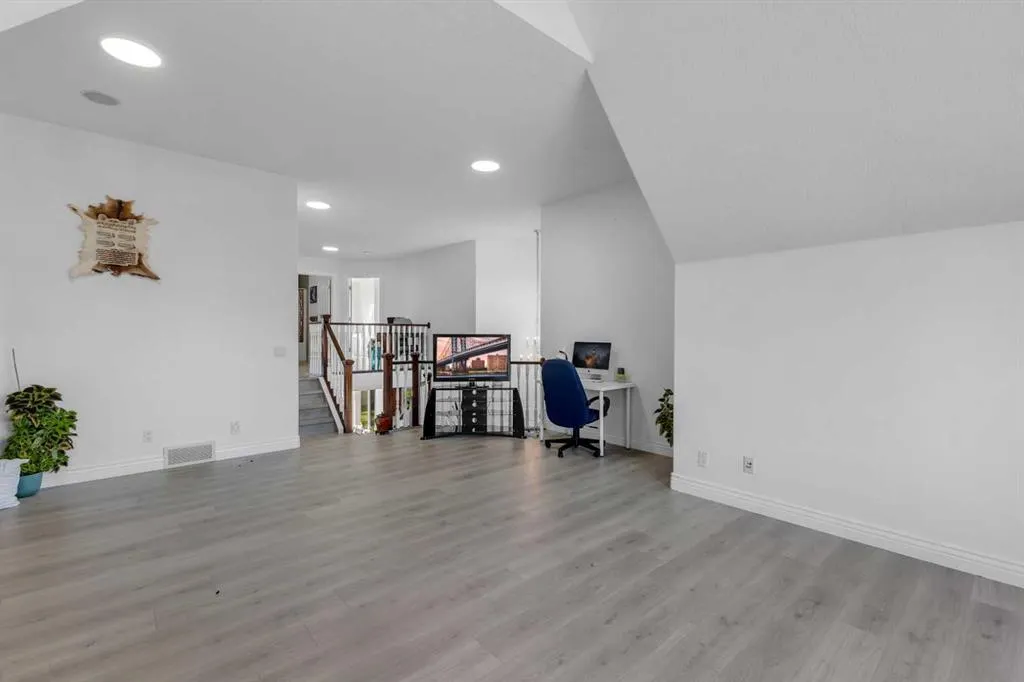173 Panamount Green NW