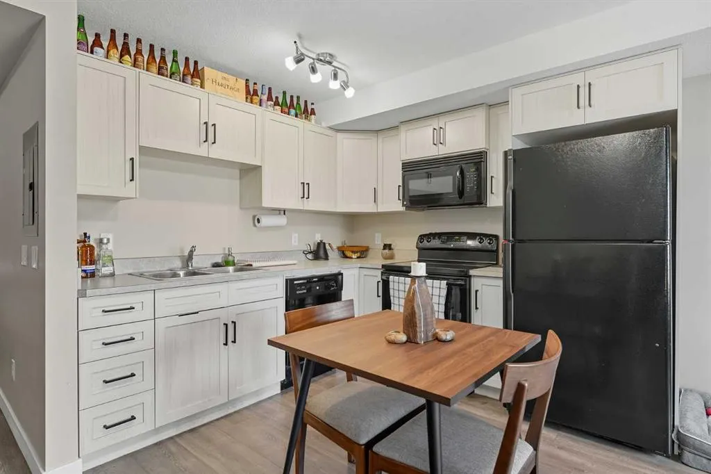 2781 Chinook Winds Drive SW, #14104