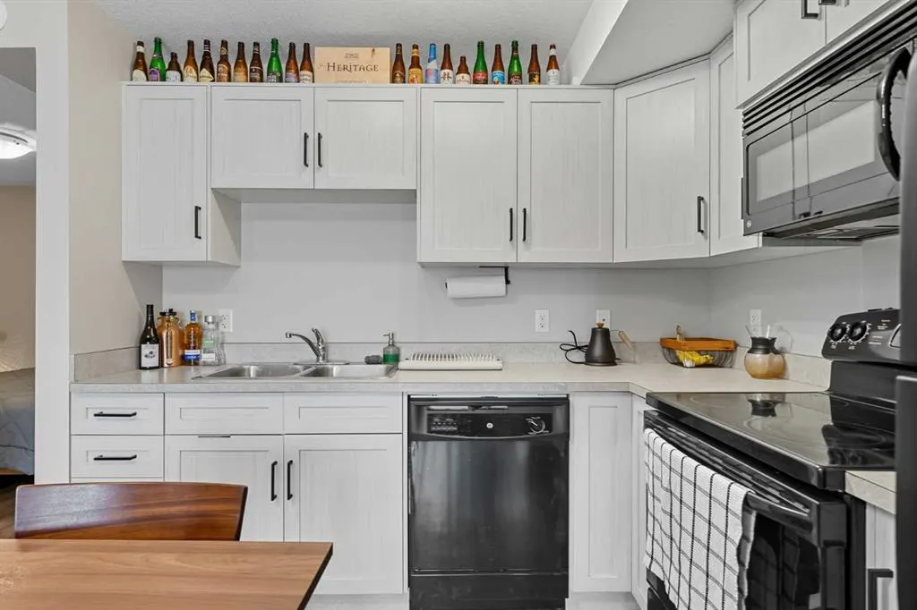 2781 Chinook Winds Drive SW, #14104