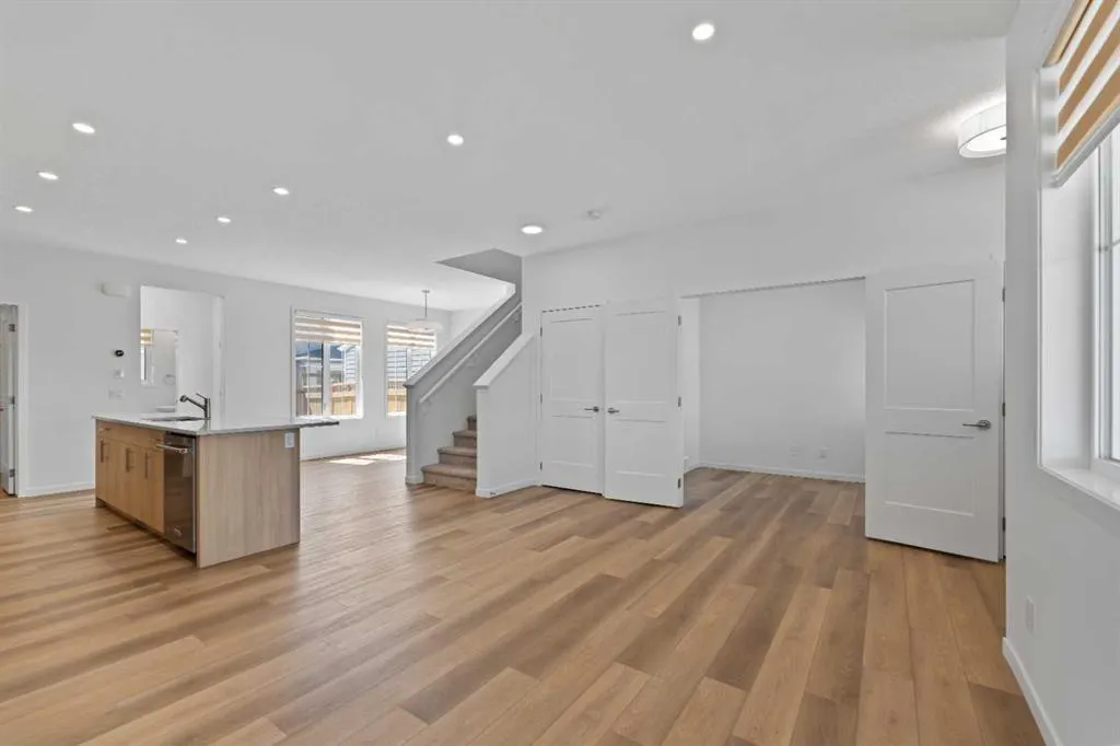 55 Alpine Drive SW