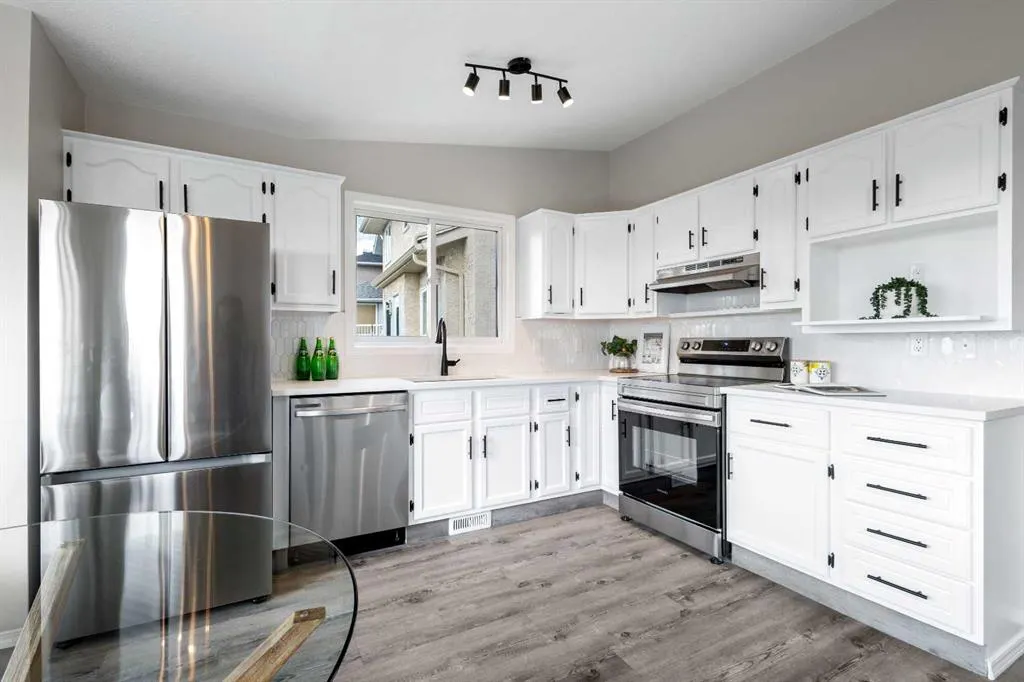 72 Christie Park Hill SW