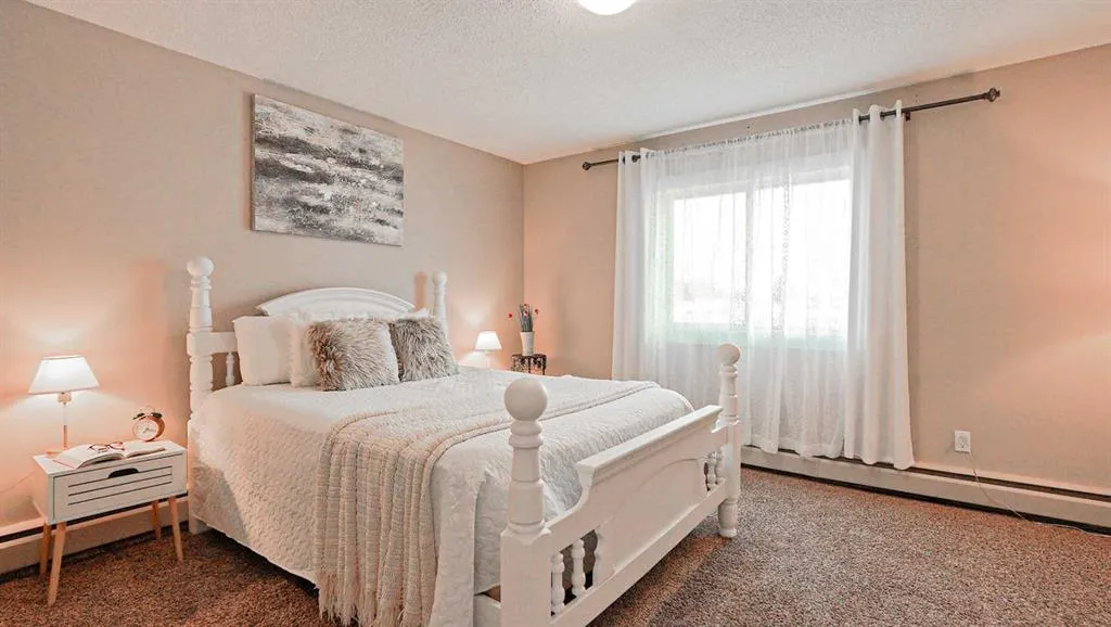 2987 Dunmore Road SE, #201