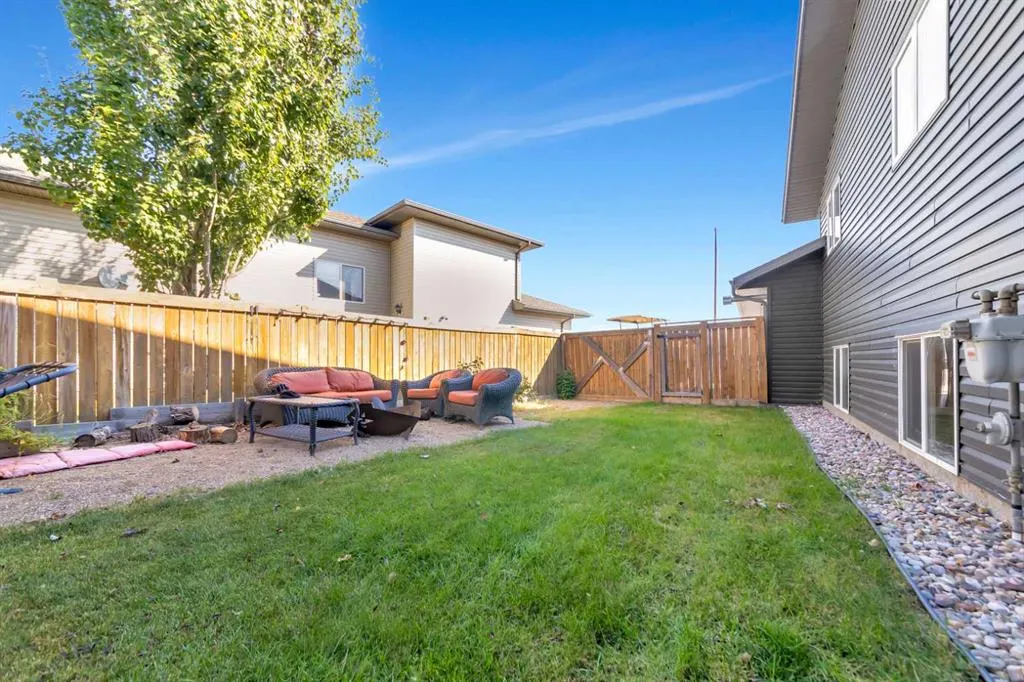 3106 66 Avenue Court