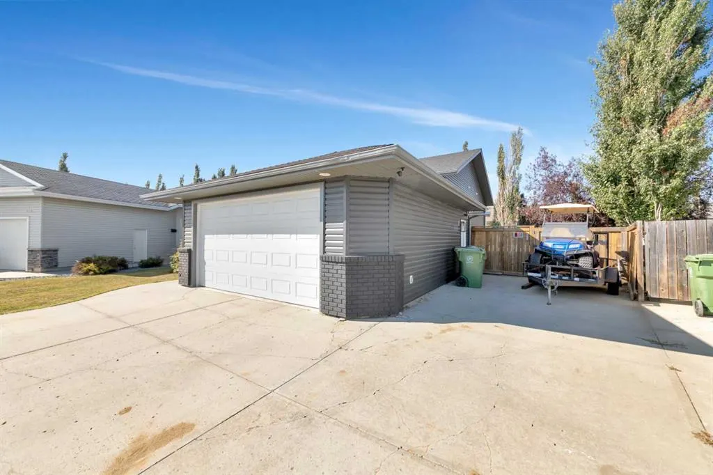 3106 66 Avenue Court
