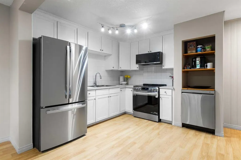 630 Sabrina Road SW, #61