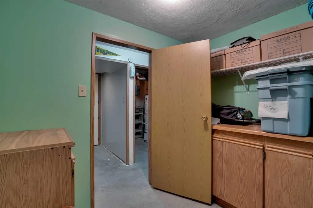 13 Falworth Way NE