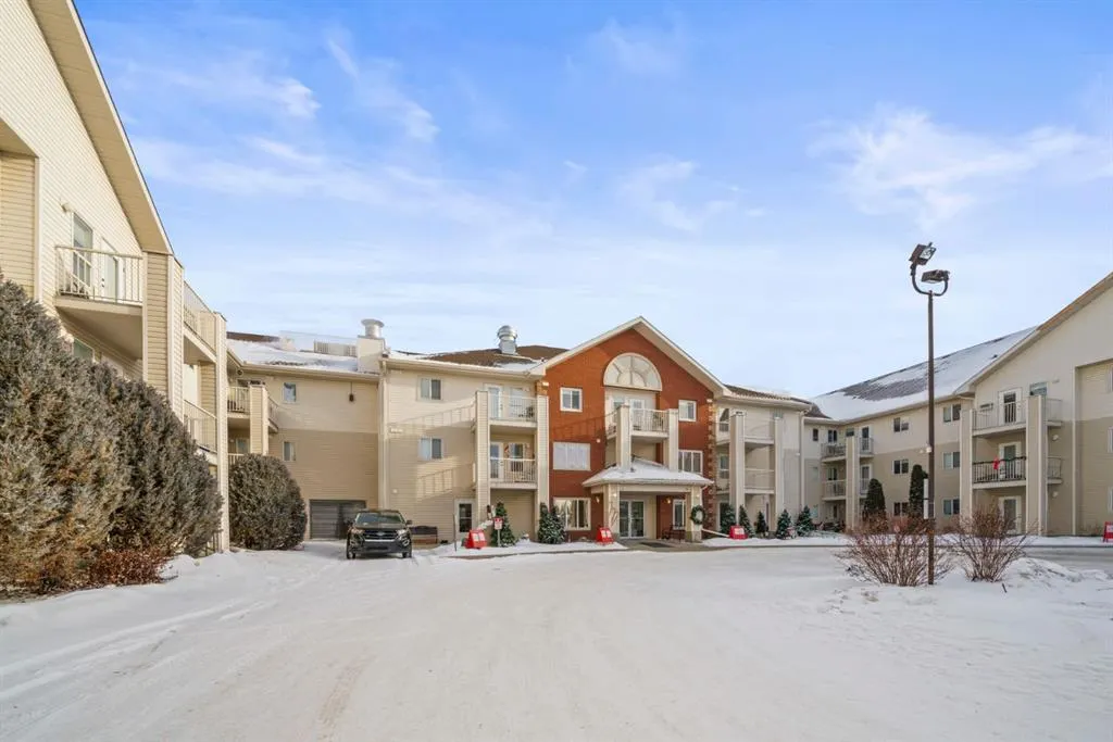 56 Carroll Crescent, #205