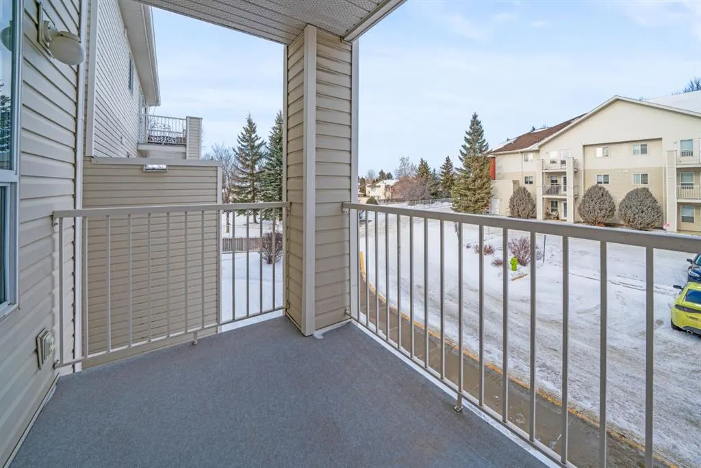 56 Carroll Crescent, #205