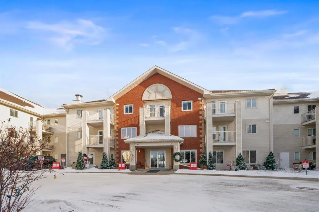 56 Carroll Crescent, #205