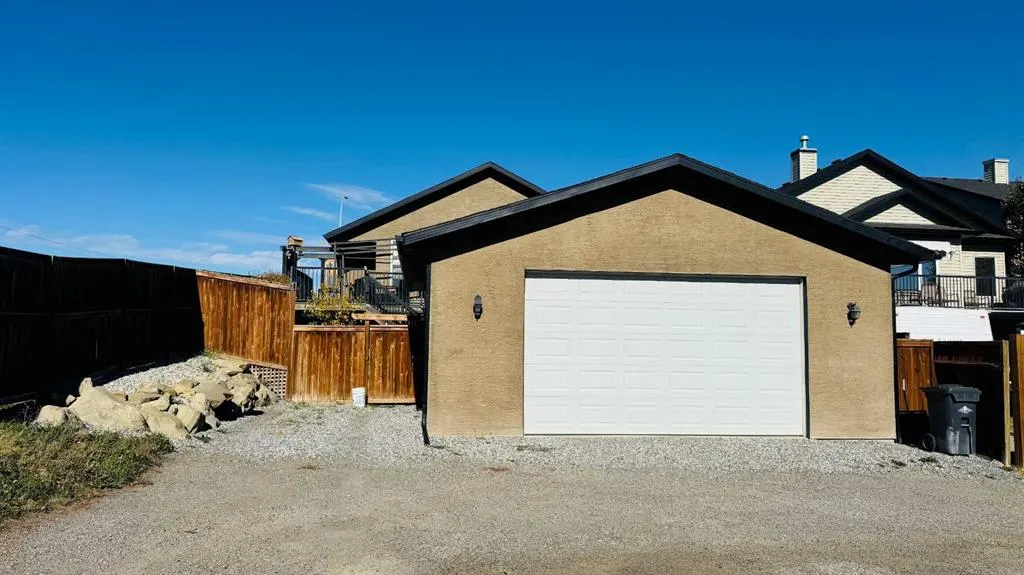 1957 High Country Drive NW