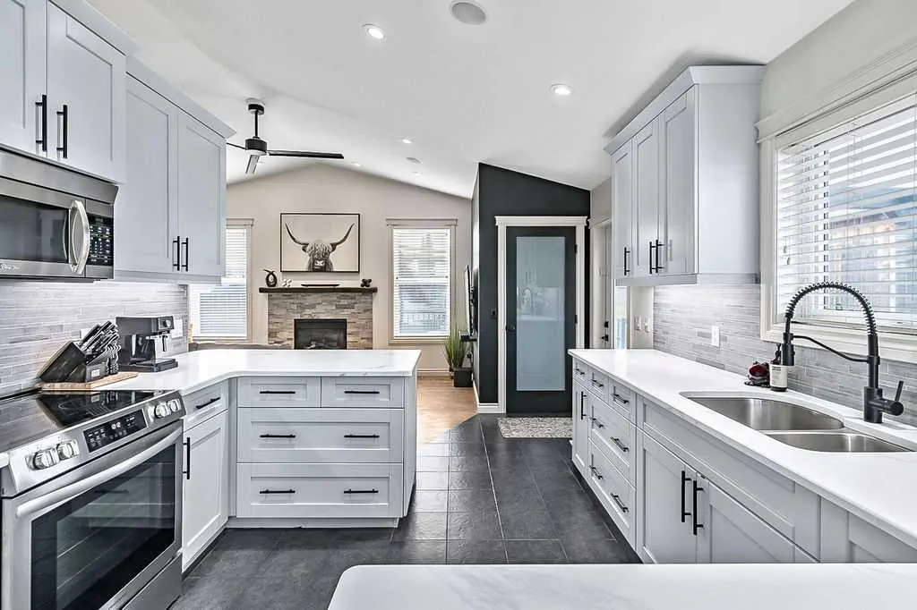 1957 High Country Drive NW