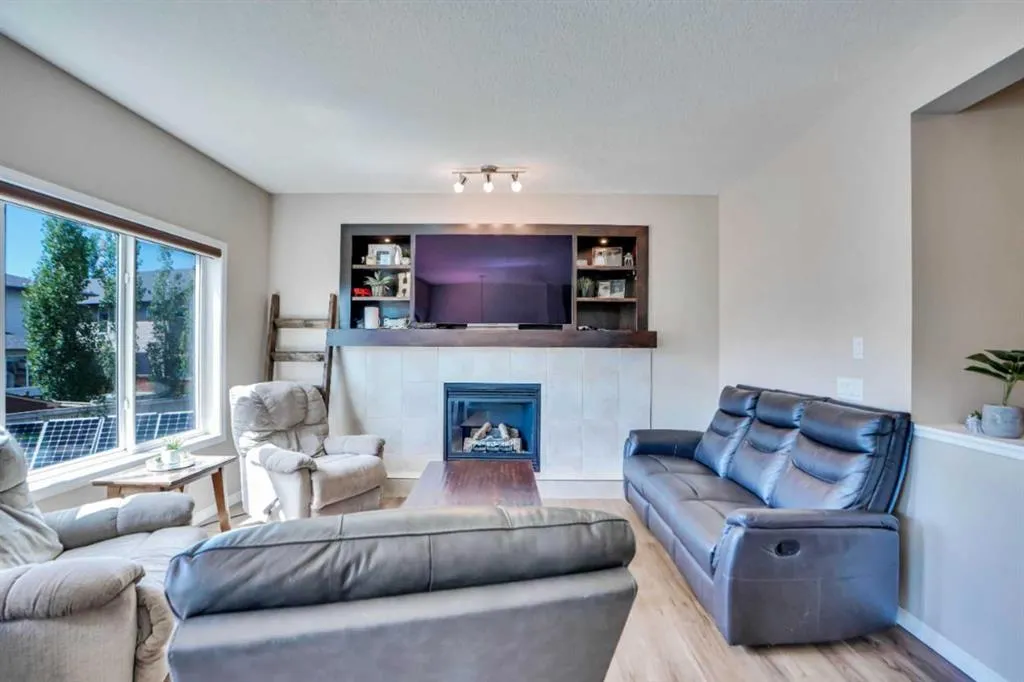 19 Hillcrest Link SW