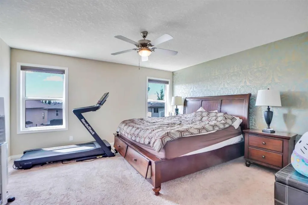 19 Hillcrest Link SW