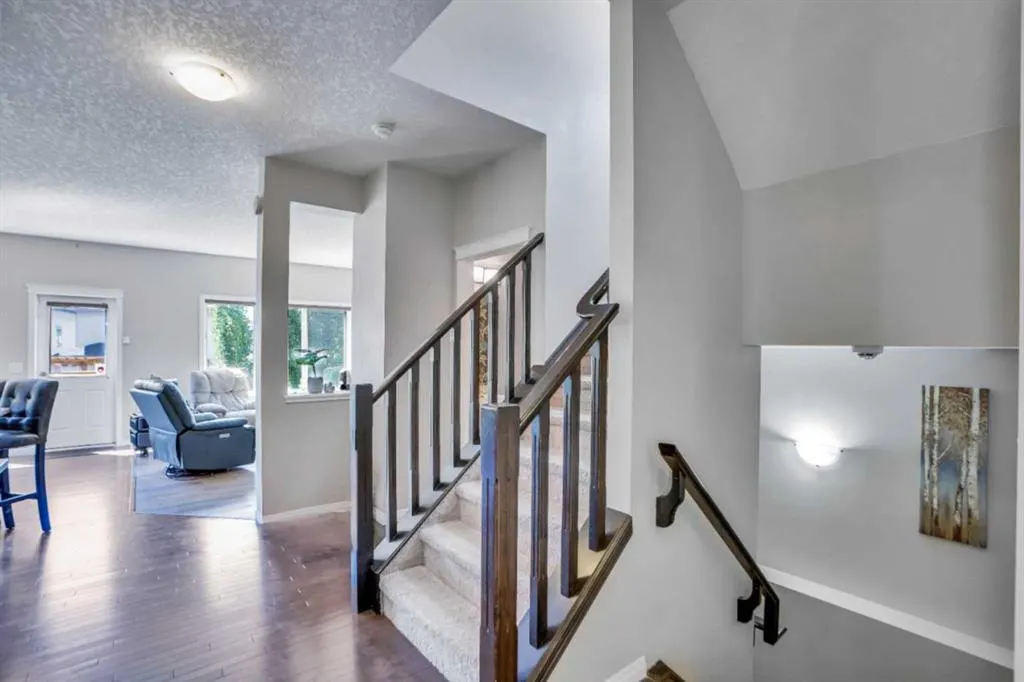 19 Hillcrest Link SW