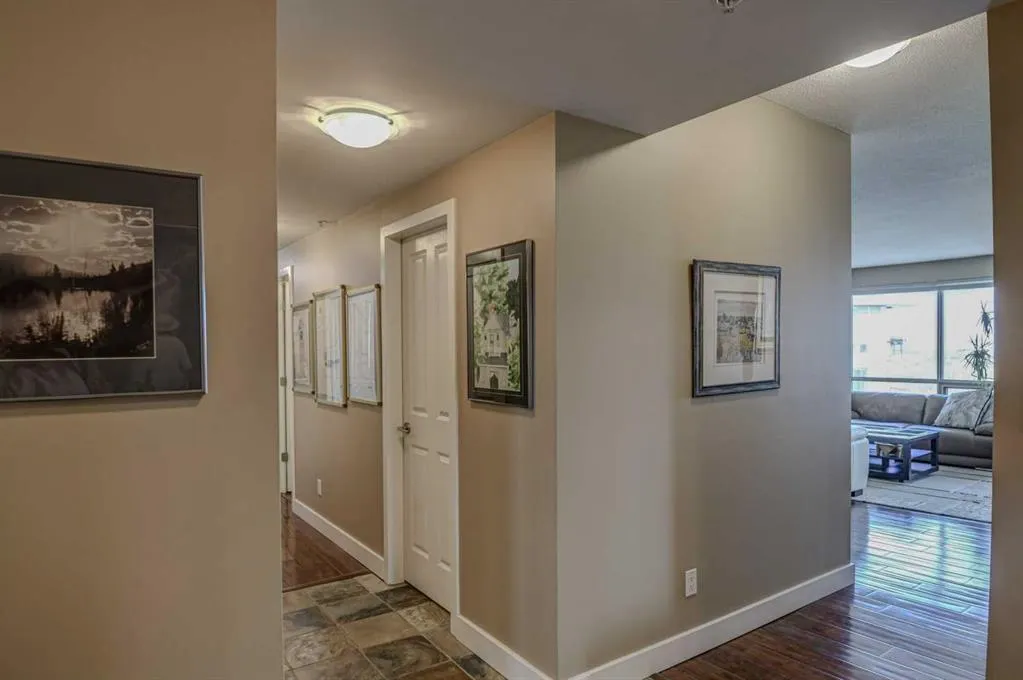 1078 6 Avenue SW, #2401