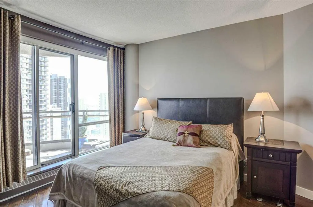 1078 6 Avenue SW, #2401